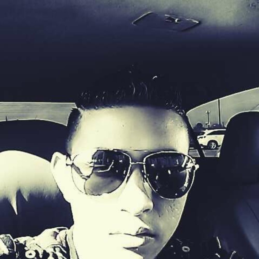 Meet your Posher, Javi
